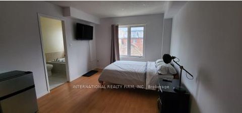 Photo 37 at 23 Hackett Avenue, York University Heights, Toronto