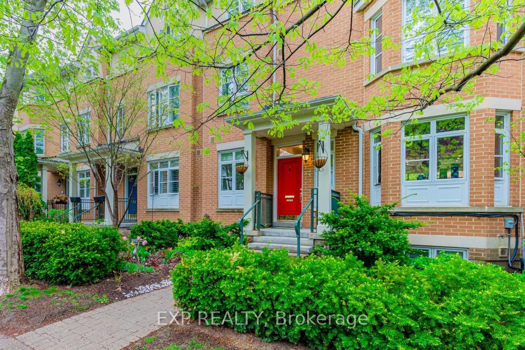 37 Shaftesbury Avenue, Moore Park, Toronto photo 0