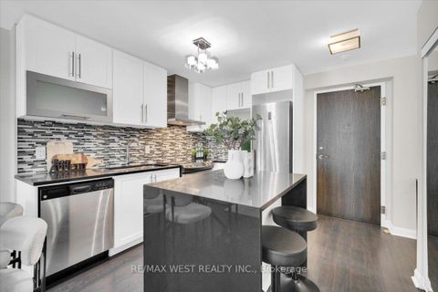 Photo 3 at 1011 - 1 Michael Power Place, City Centre West, Toronto