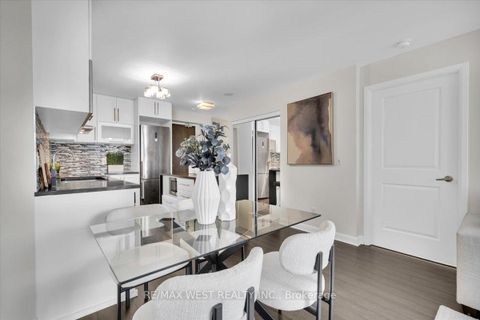 Photo 7 at 1011 - 1 Michael Power Place, City Centre West, Toronto