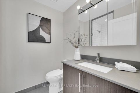 Photo 11 at 1011 - 1 Michael Power Place, City Centre West, Toronto