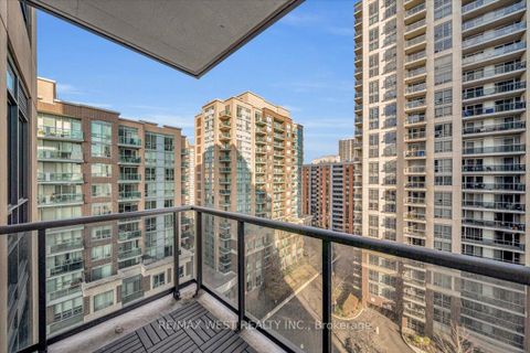 Photo 18 at 1011 - 1 Michael Power Place, City Centre West, Toronto