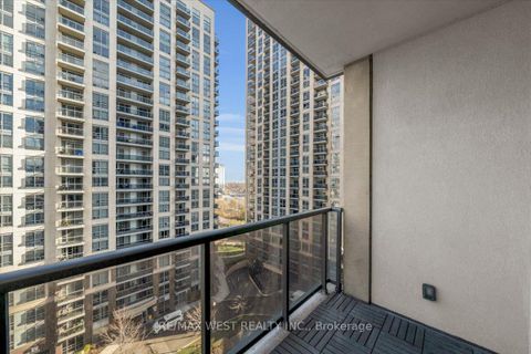 Photo 19 at 1011 - 1 Michael Power Place, City Centre West, Toronto