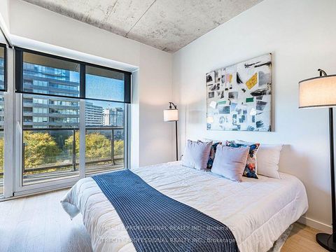 Photo 13 at 304 - 170 Bayview Avenue, Waterfront Communities C8, Toronto