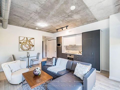 Photo 24 at 304 - 170 Bayview Avenue, Waterfront Communities C8, Toronto