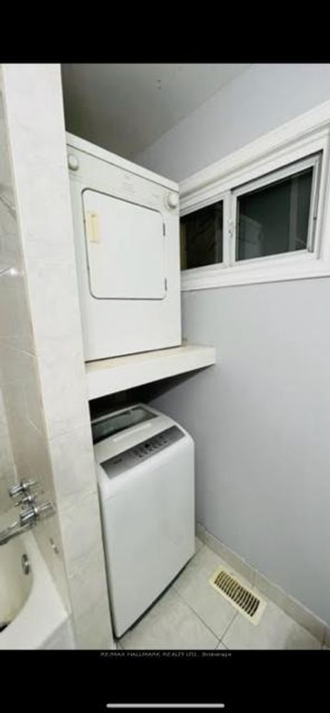 Photo 9 at 16 - 28 Rexdale Boulevard, Kipling, Toronto