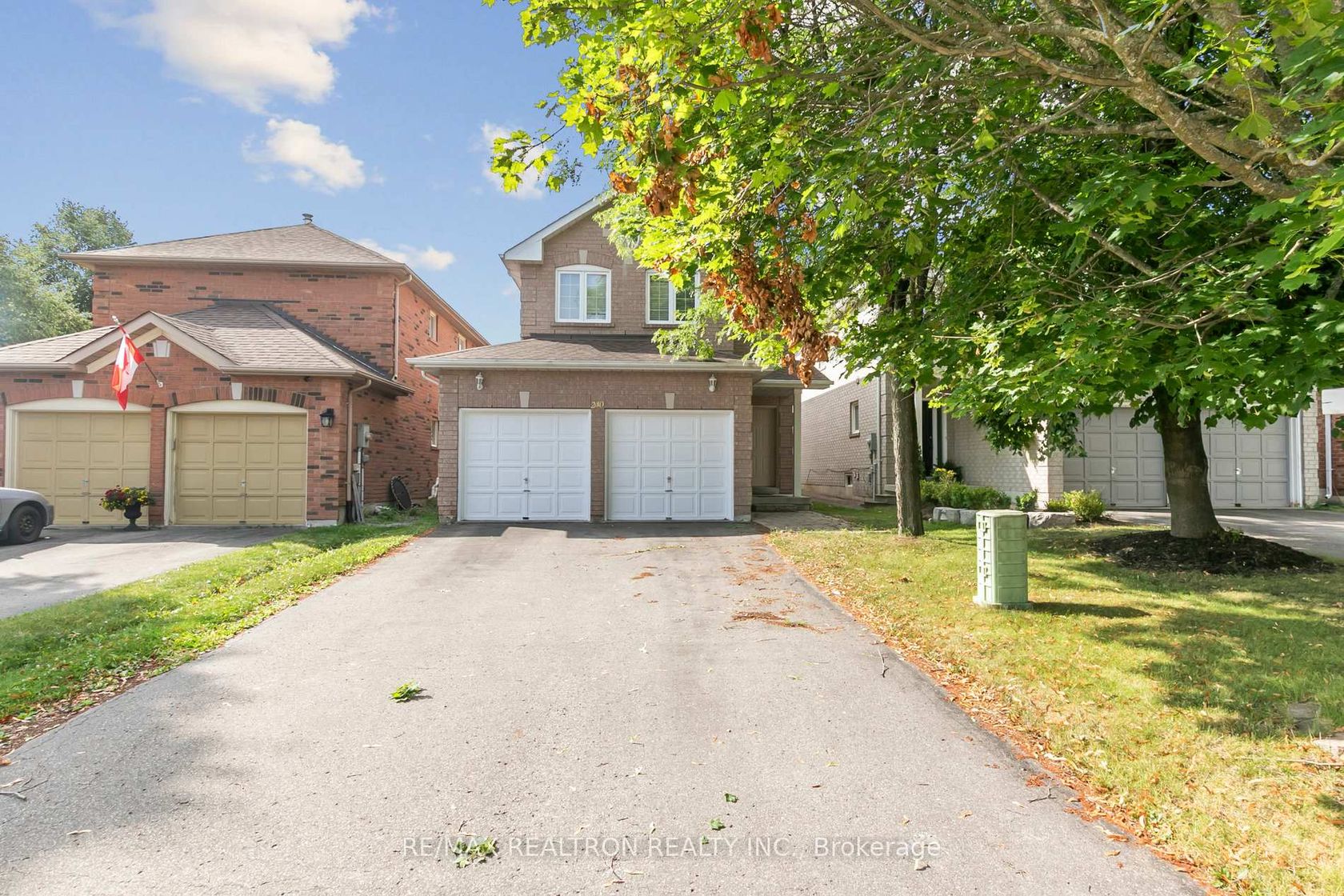 240 Austinpaul Drive, Summerhill Estates, Newmarket photo 2