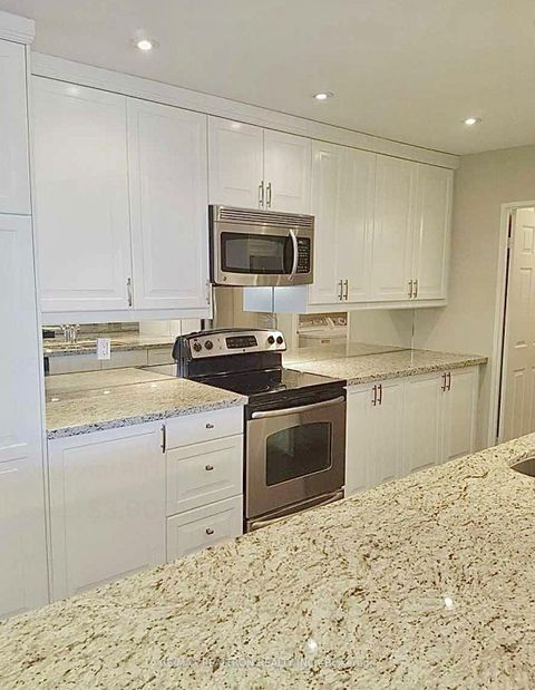 Photo 3 at 614 - 350 Lonsdale Road, Forest Hill South, Toronto