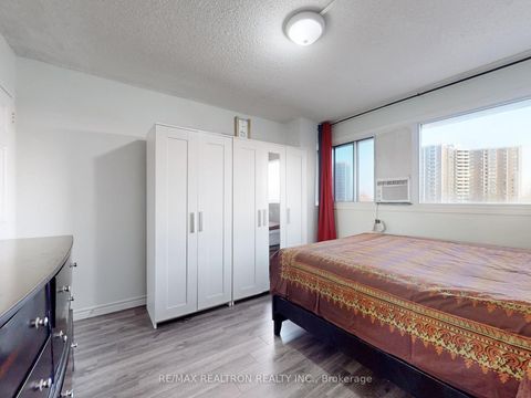 Photo 30 at 312 - 150 Leeward Glenway, Flemingdon Park, Toronto