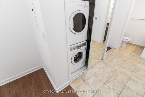 Photo 17 at 3910 - 12 York Street, Waterfront Communities C1, Toronto