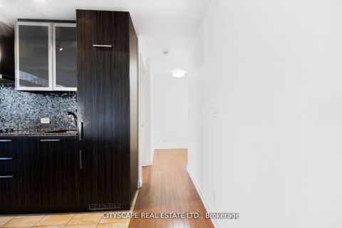 Photo 19 at 3910 - 12 York Street, Waterfront Communities C1, Toronto