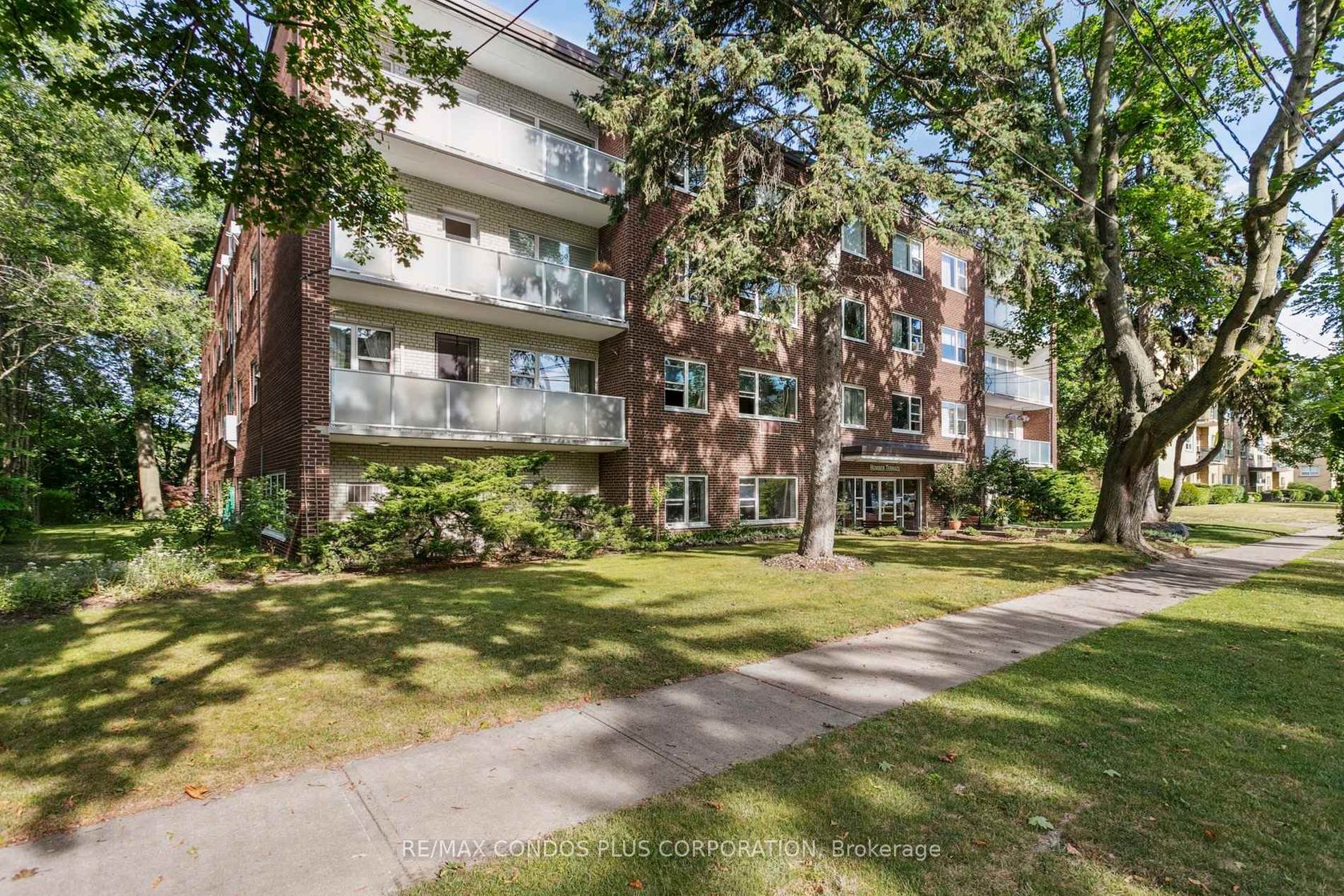 101 - 185 Stephen Drive W, Queensway, Toronto 