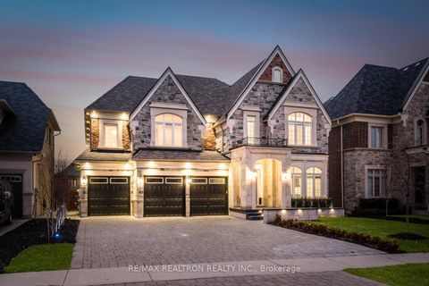 Photo 2 at 62 Endless Circle, Kleinburg, Vaughan