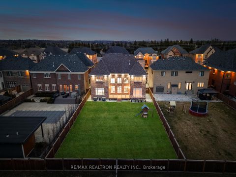 Photo 4 at 62 Endless Circle, Kleinburg, Vaughan