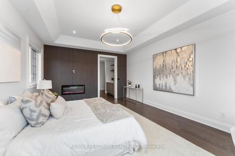 Photo 29 at 62 Endless Circle, Kleinburg, Vaughan