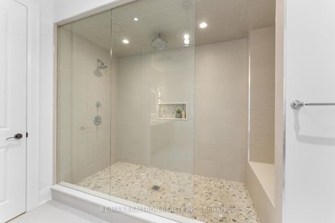 Photo 32 at 62 Endless Circle, Kleinburg, Vaughan