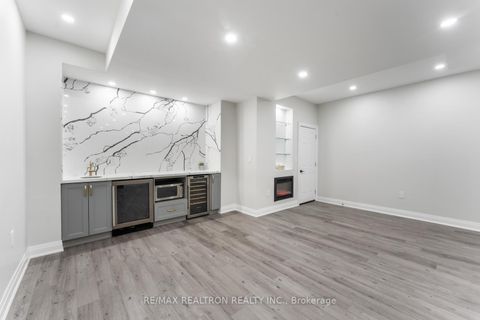 Photo 43 at 62 Endless Circle, Kleinburg, Vaughan