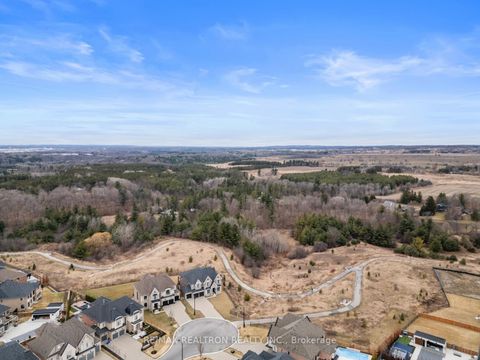 Photo 46 at 62 Endless Circle, Kleinburg, Vaughan