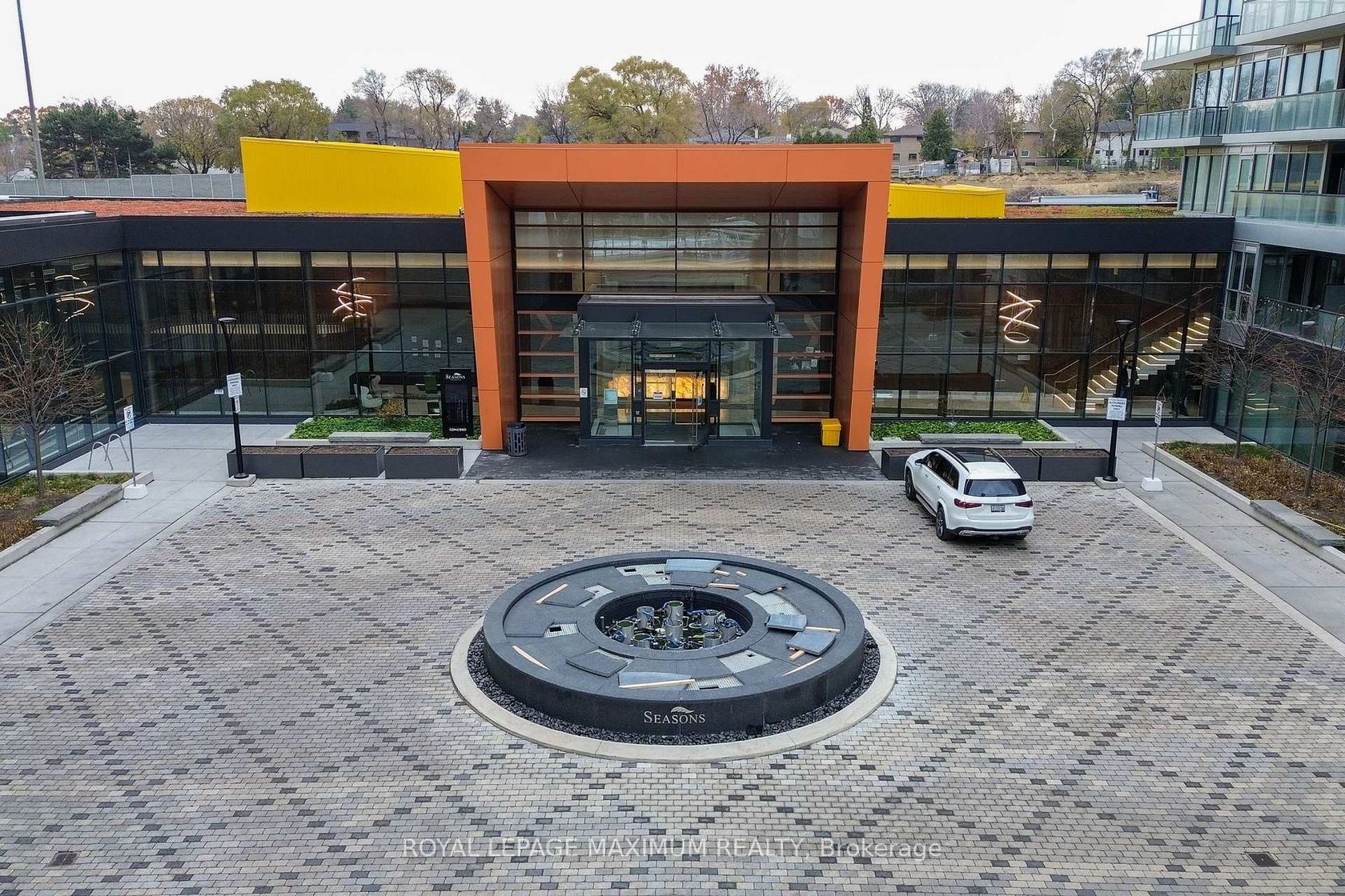 502 - 95 McMahon Drive, Bayview Village, Toronto 