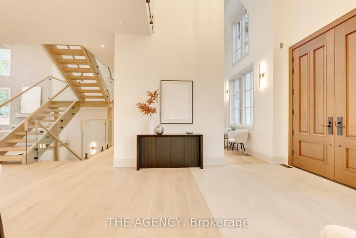 Photo 6 at 512 Weynway Court, WO West, Oakville