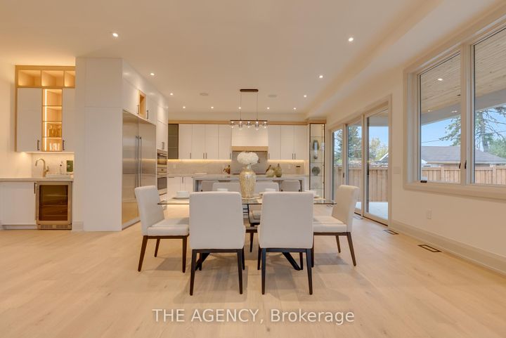 Photo 15 at 512 Weynway Court, WO West, Oakville