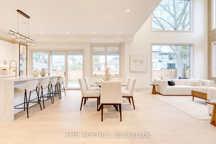 Photo 18 at 512 Weynway Court, WO West, Oakville