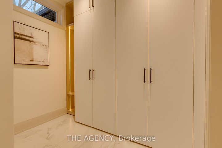 Photo 25 at 512 Weynway Court, WO West, Oakville