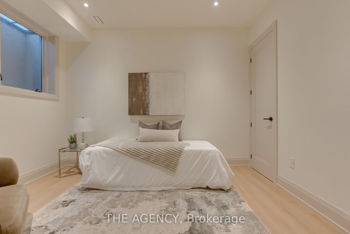 Photo 46 at 512 Weynway Court, WO West, Oakville