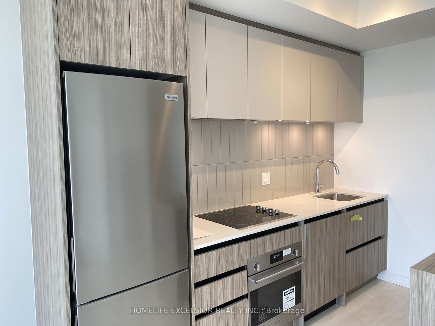 B-2305 - 7950 Bathurst Street, Beverley Glen, Vaughan 