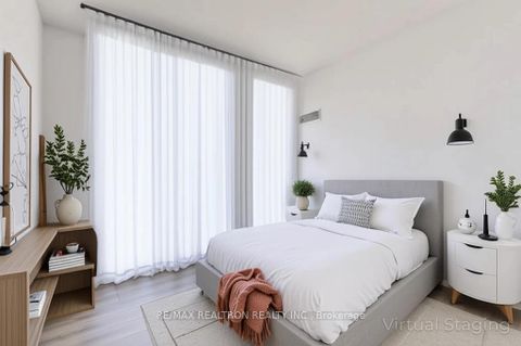 Photo 1 at 1102 - 8 Eglinton Avenue E, Mount Pleasant West, Toronto