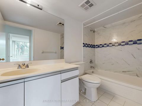 Photo 27 at 312 - 91 Townsgate Drive, Yorkhill, Vaughan