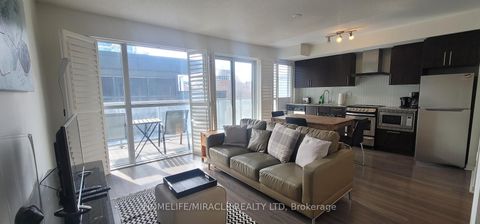 Photo 5 at 414 - 352 Front Street W, Waterfront Communities C1, Toronto