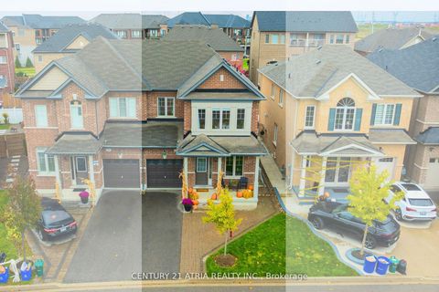 Photo 1 at 194 Kincardine Street, Kleinburg, Vaughan