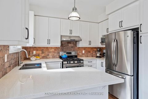 Photo 7 at 194 Kincardine Street, Kleinburg, Vaughan