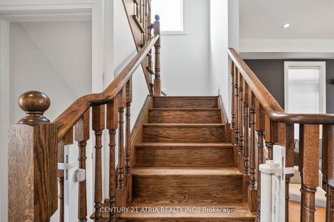 Photo 15 at 194 Kincardine Street, Kleinburg, Vaughan