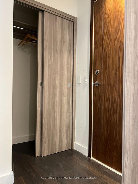 Photo 4 at 1107 - 85 Mcmahon Drive, Bayview Village, Toronto