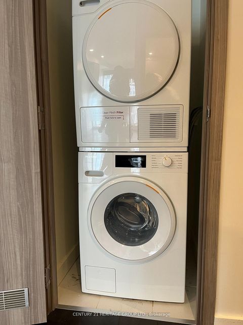 Photo 18 at 1107 - 85 Mcmahon Drive, Bayview Village, Toronto