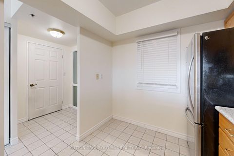 Photo 3 at 611 - 115 Bonis Avenue, Sullivan, Toronto