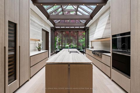 Photo 2 at 25 North Drive, Humber Valley, Toronto