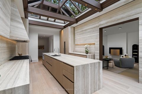 Photo 3 at 25 North Drive, Humber Valley, Toronto