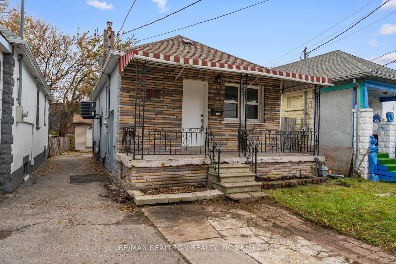 1237 Glencairn Avenue, Glen Park, Toronto 