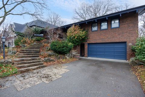 Photo 3 at 19 Blair Athol Crescent, Rosethorn, Toronto