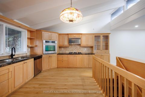 Photo 9 at 19 Blair Athol Crescent, Rosethorn, Toronto