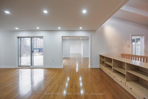 Photo 13 at 19 Blair Athol Crescent, Rosethorn, Toronto