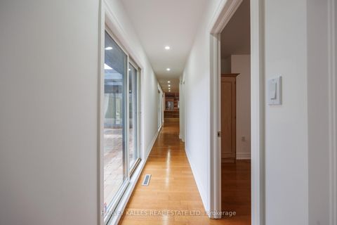 Photo 34 at 19 Blair Athol Crescent, Rosethorn, Toronto