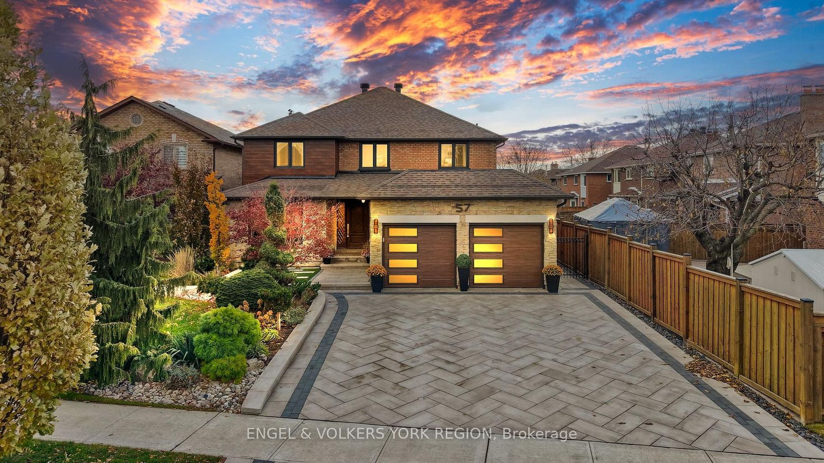 57 Burgosa Court, East Woodbridge, Vaughan 