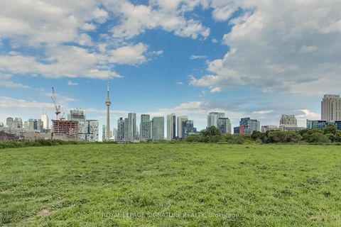 Photo 32 at TH105 - 30 Ordnance Street, Niagara, Toronto