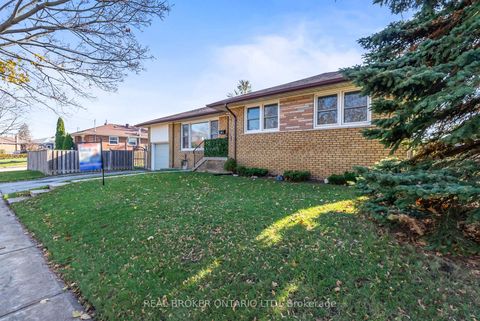 Photo 1 at 32 Kim Court, Kennedy Park, Toronto