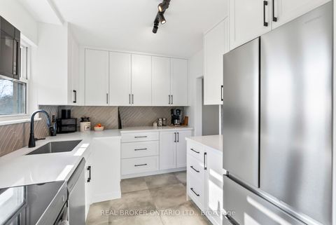 Photo 16 at 32 Kim Court, Kennedy Park, Toronto