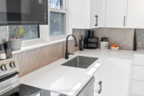 Photo 19 at 32 Kim Court, Kennedy Park, Toronto